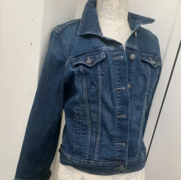 Old Navy classic Denim Jacket In Dark WORN Wash Sz M - Picture 2 of 9